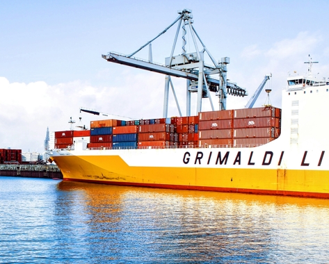 境内关外的“免税仓”：保税仓储如何重塑全球供应链